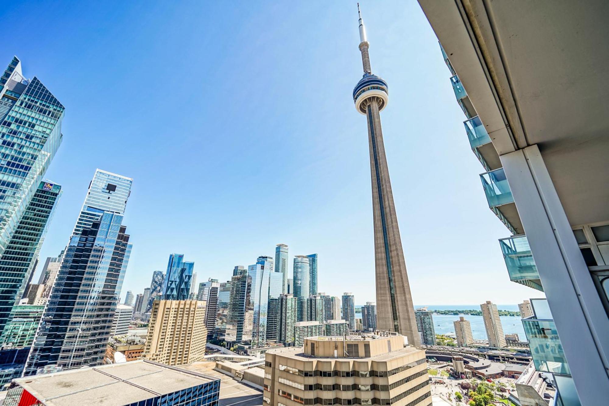 Chol Furnished Suites Heart Of Downtown Toronto, 2 Beds, Free Parking, Cn Tower View Exterior photo